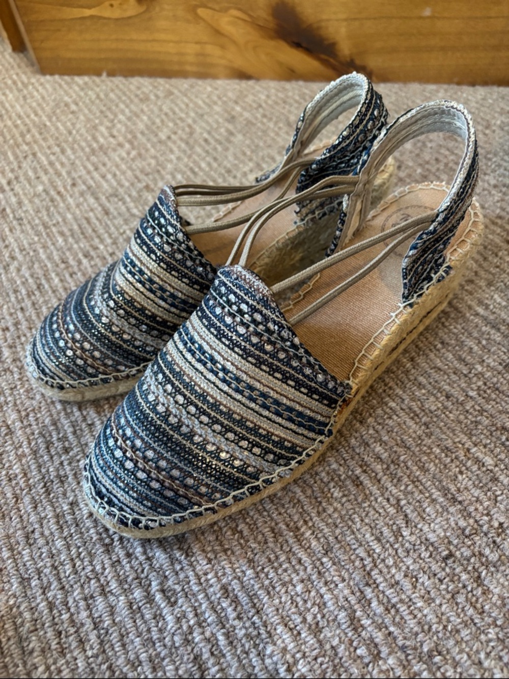 Espadrille slingbacks in blue and silver, like new